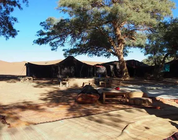 bivouac erg smar desert marocain