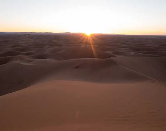 lever soleil erg chegaga desert