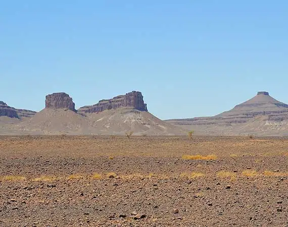 montagnes desert aventure 4x4 desert